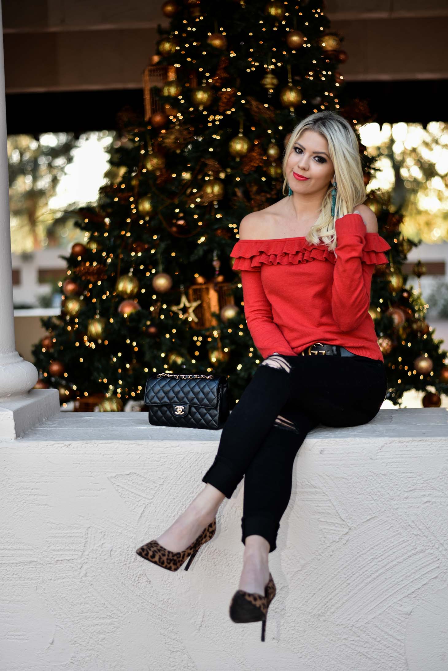 Erin Elizabeth of Wink and a Twirl in Holiday Casual Style