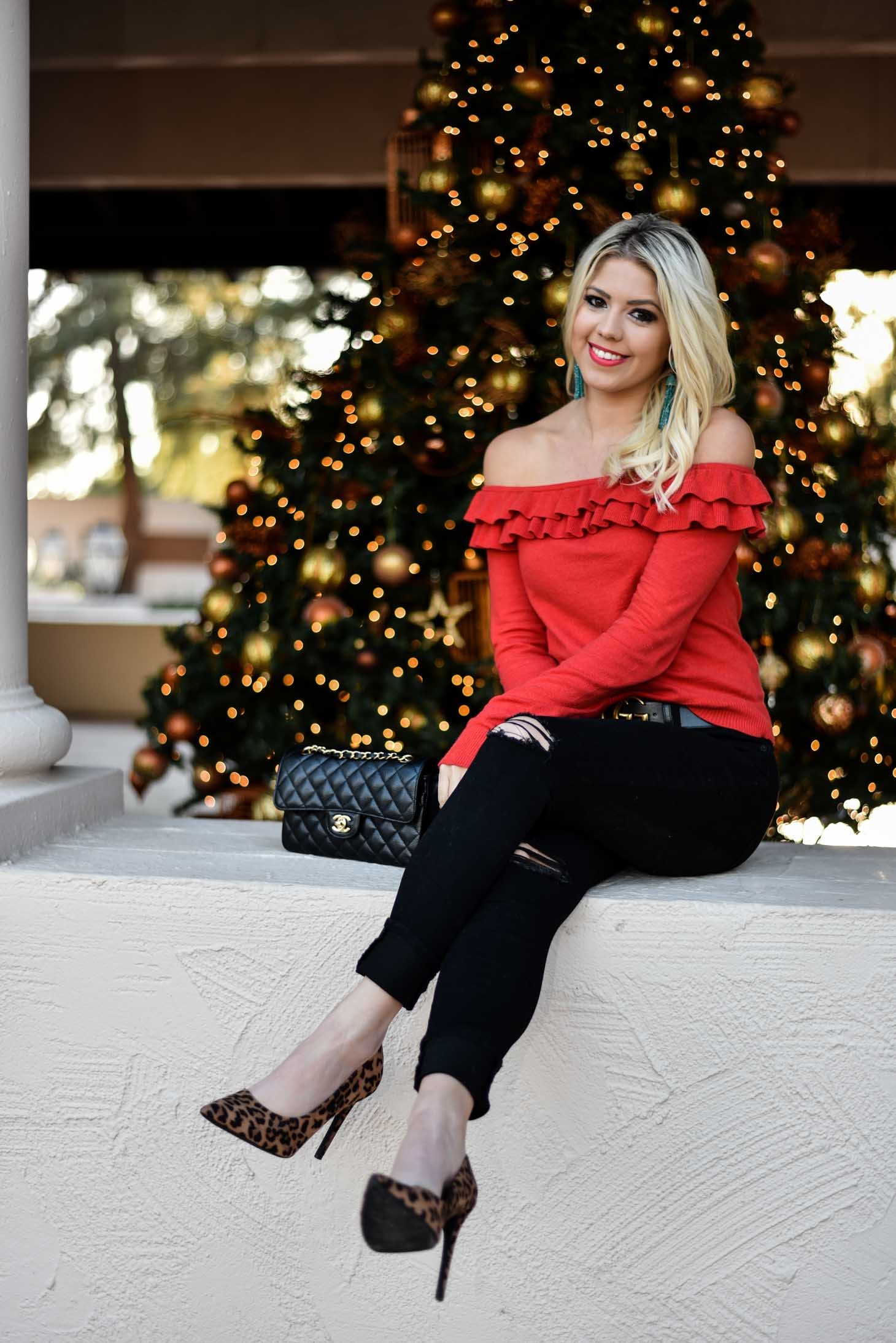 Erin Elizabeth of Wink and a Twirl in Holiday Casual Style