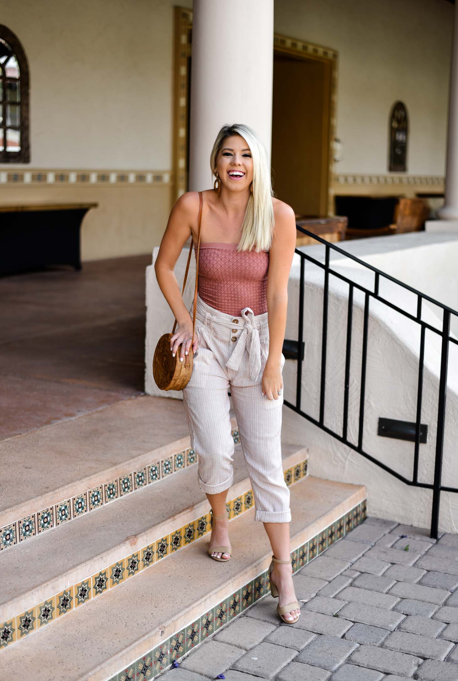 Erin Elizabeth of Wink and a Twirl shares this Free People Style and Outfit Featuring Linen Pants and Top