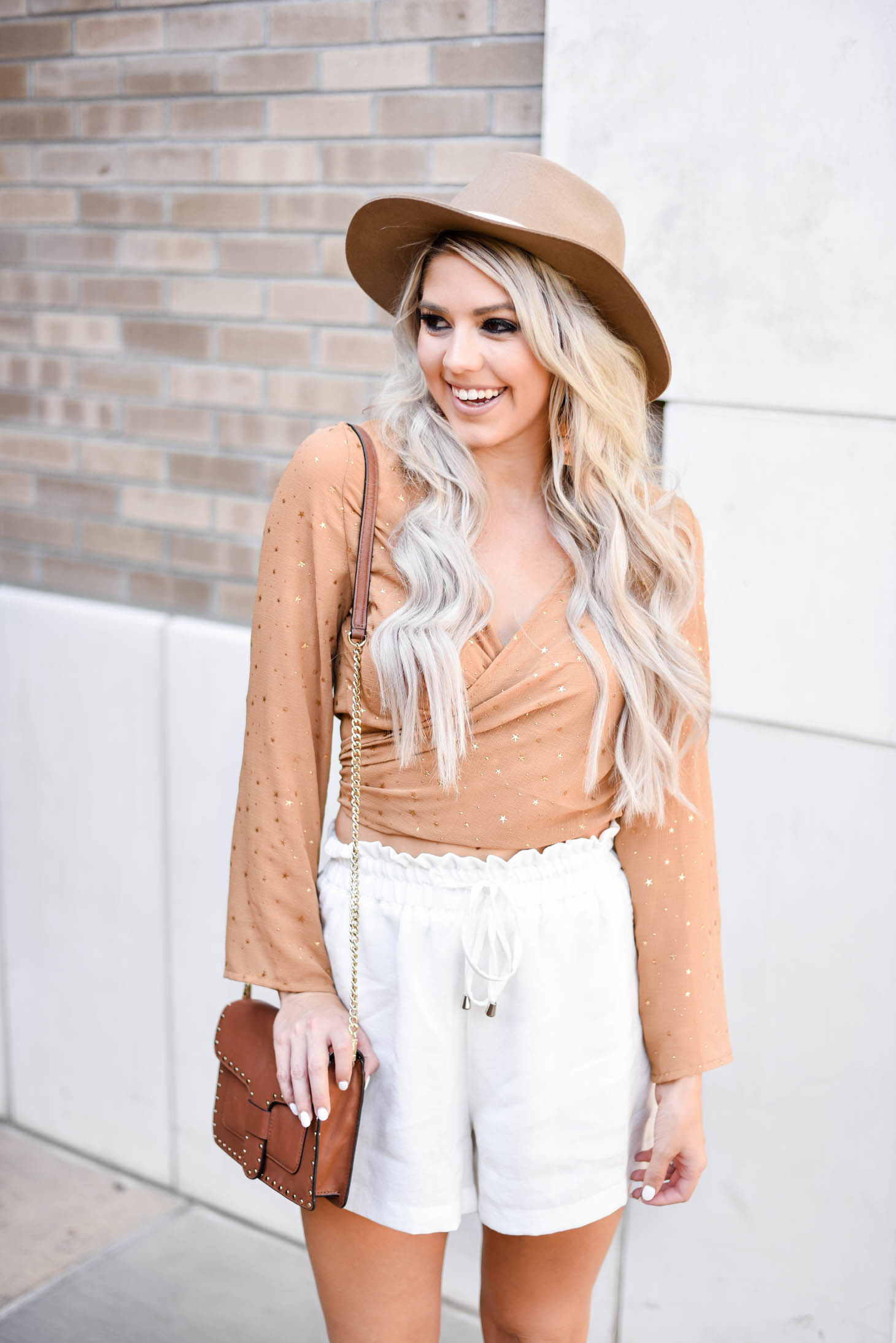 Erin Elizabeth of Wink and a Twirl shares the cutest transitional Fall style from Goodnight Macaroon