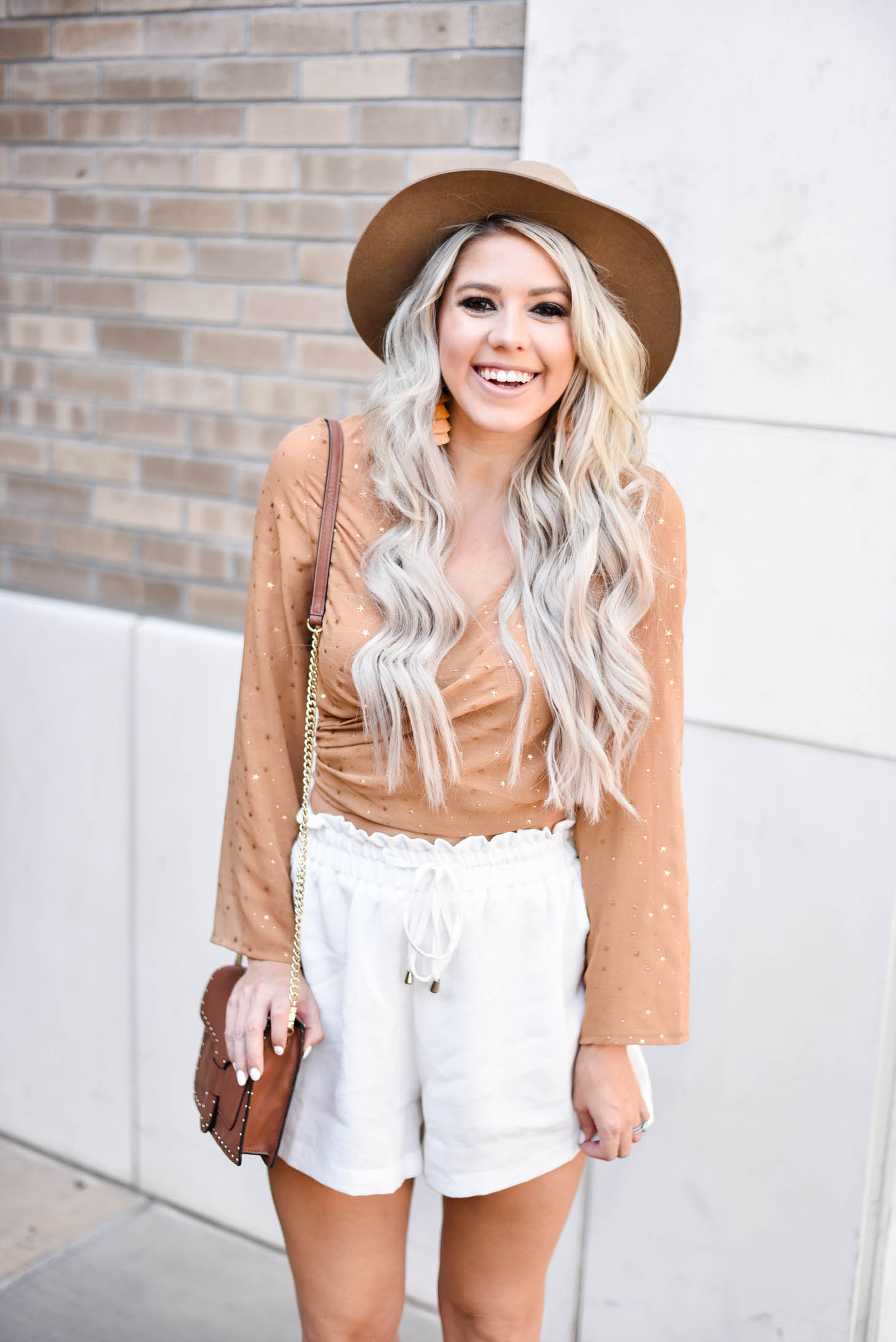 Erin Elizabeth of Wink and a Twirl shares the cutest transitional Fall style from Goodnight Macaroon