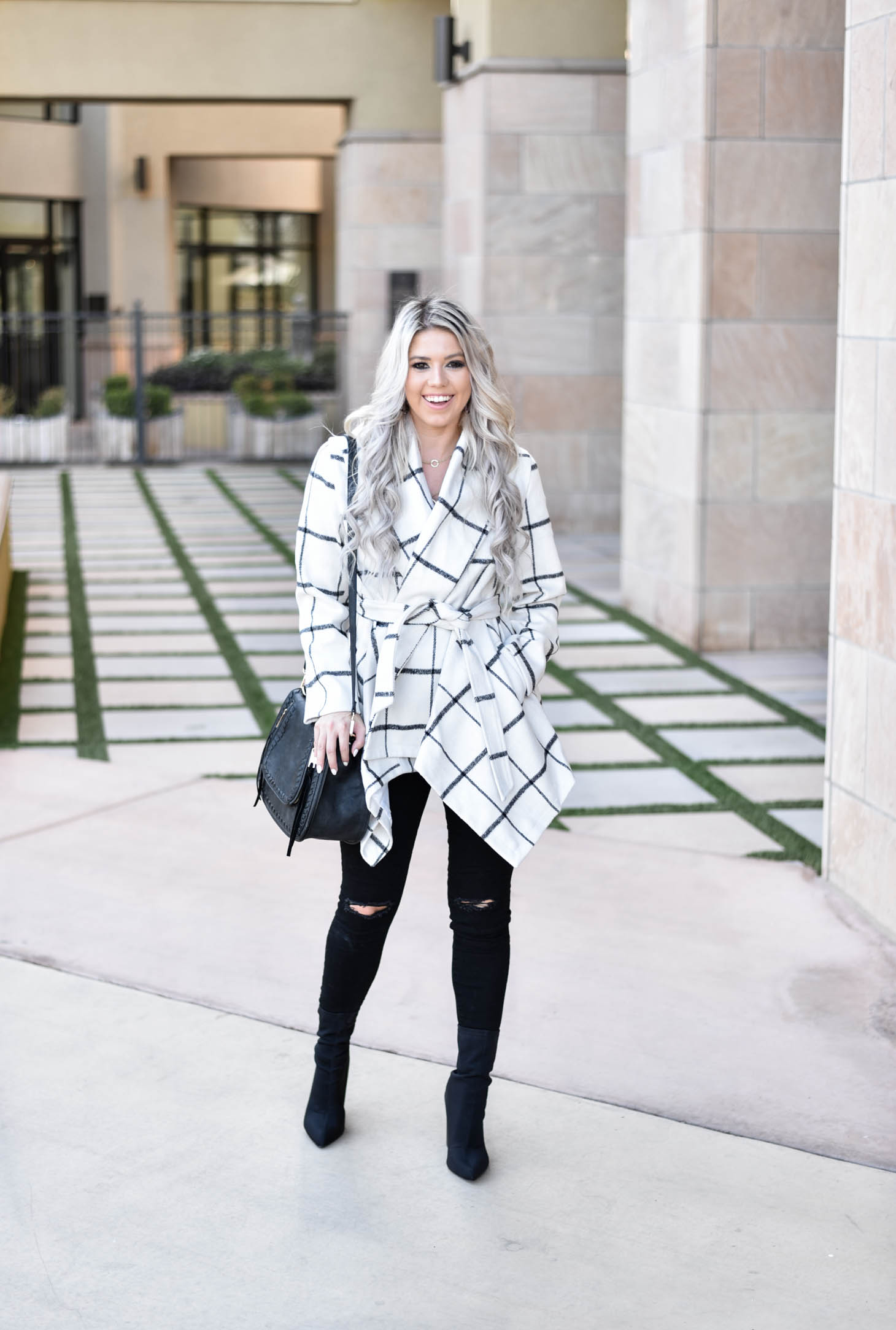 Erin Elizabeth of Wink and a Twirl shares the must have coat for Fall and Winter from Chicwish