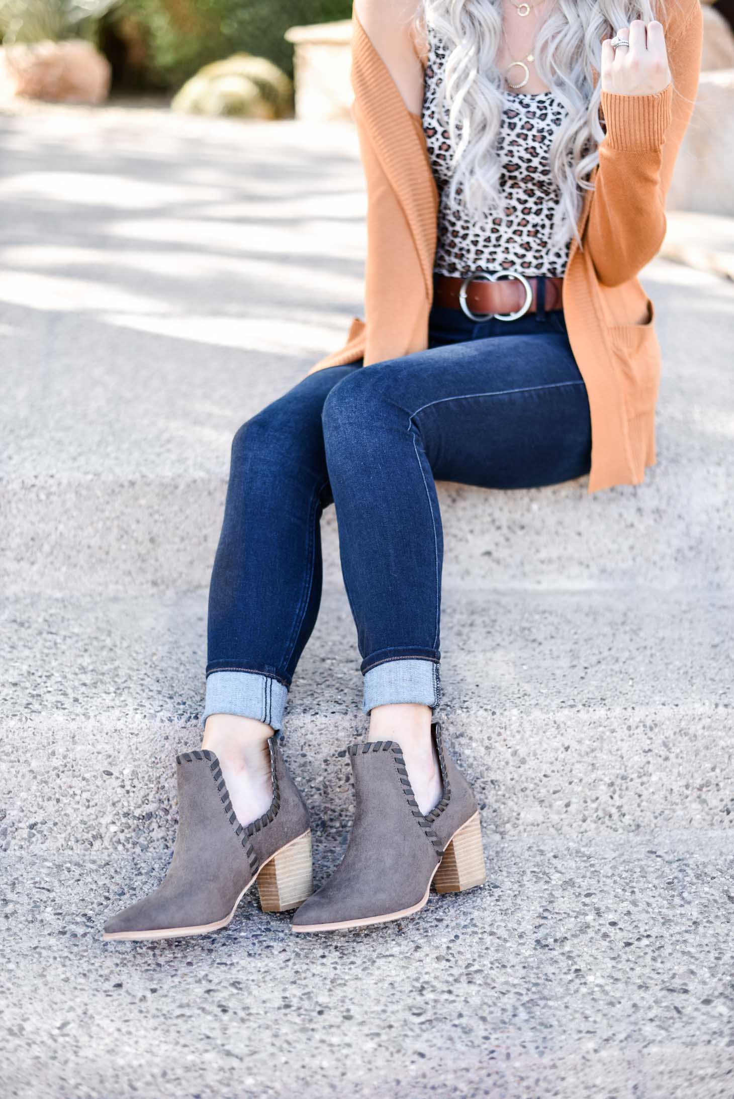 Erin Elizabeth of Wink and a Twirl share the perfect leopard tank with a must have cardigan from Pink Lily Boutique and Mi Mi Shoes
