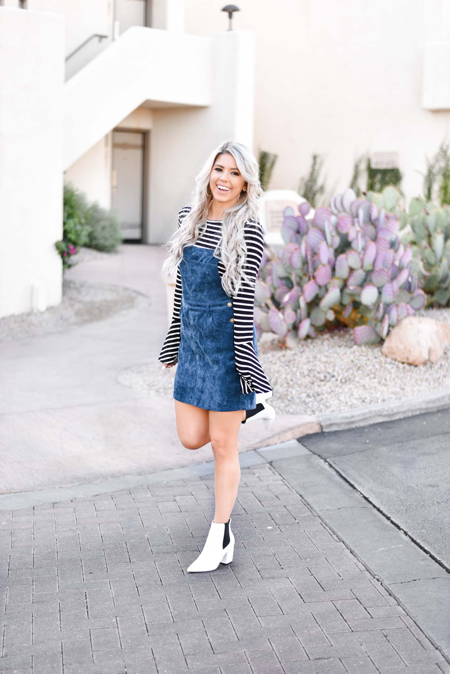 Erin Elizabeth of Wink and a Twirl shares the cutest blue jumper for Fall with Pink Lily Boutique