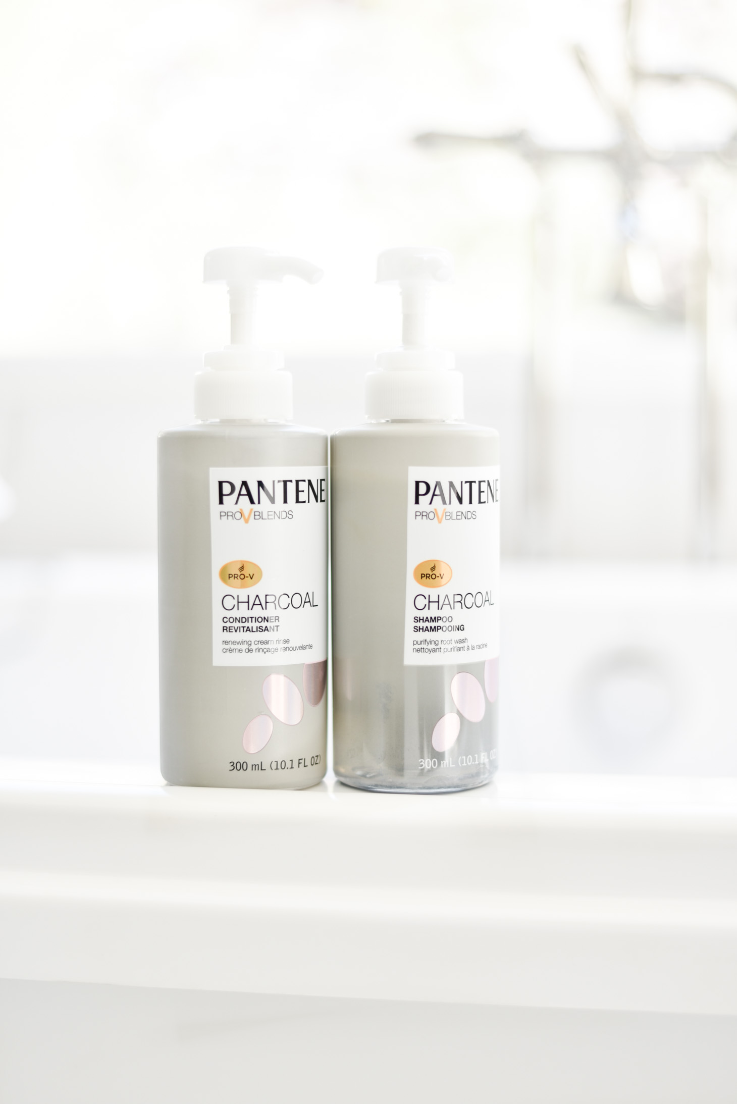 Erin Elizabeth of Wink and a Twirl shares the Pantene Charcoal Shampoo and Conditioner 