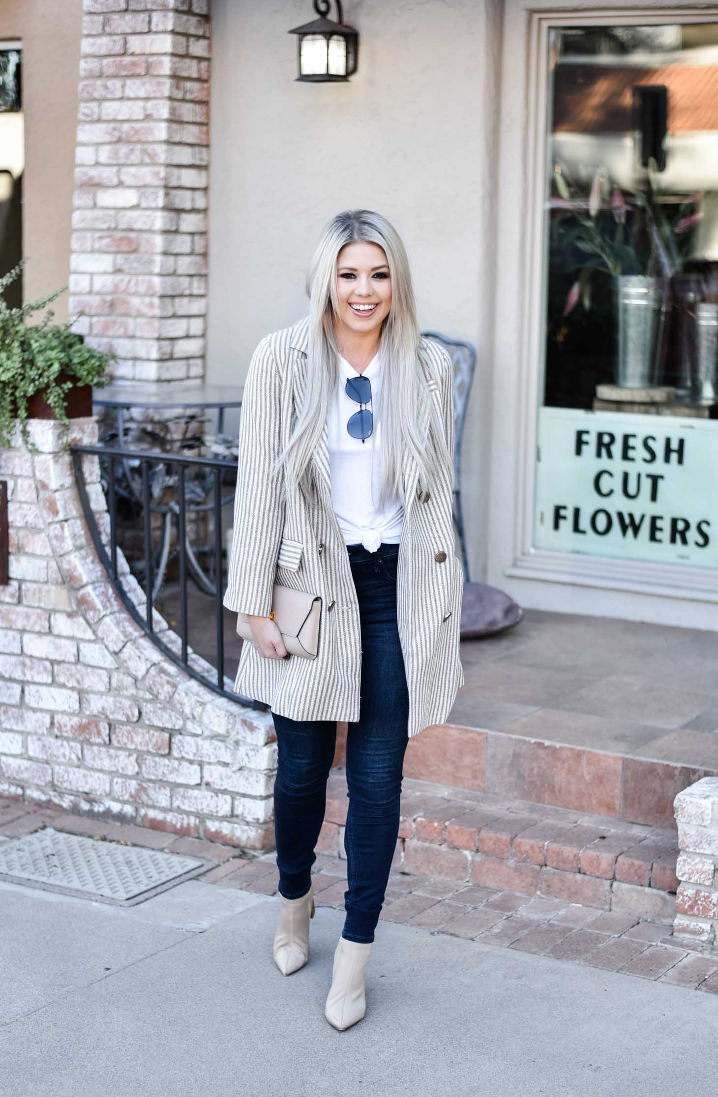 Erin Elizabeth of Wink and a Twirl shares the perfect oversized blazer from Chicwish