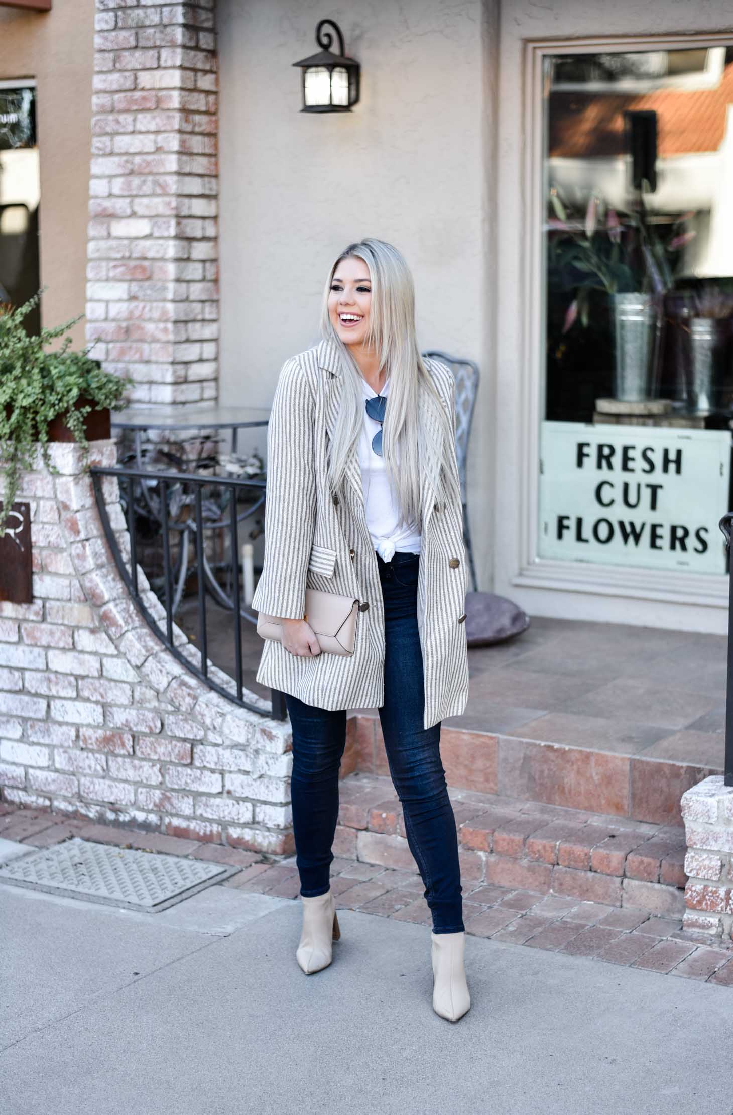 Erin Elizabeth of Wink and a Twirl shares the perfect oversized blazer from Chicwish