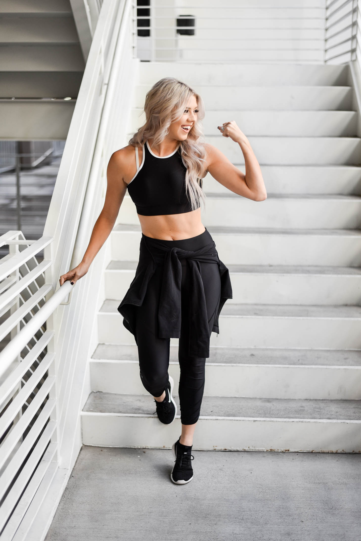 Erin Elizabeth of Wink and a Twirl shares the perfect workout Under Armour set to gift the fitness lovers in your life