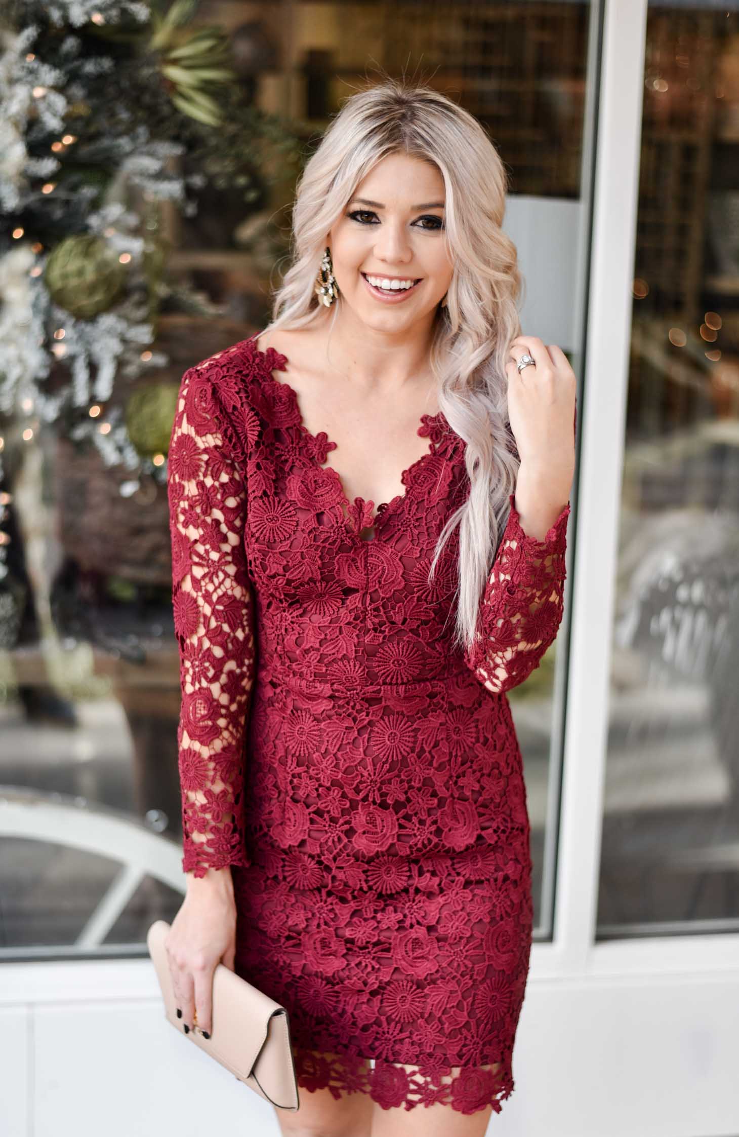 Erin Elizabeth of Wink and a Twirl shares the perfect holiday red lace dress for the holidays from Valentina Boulevard