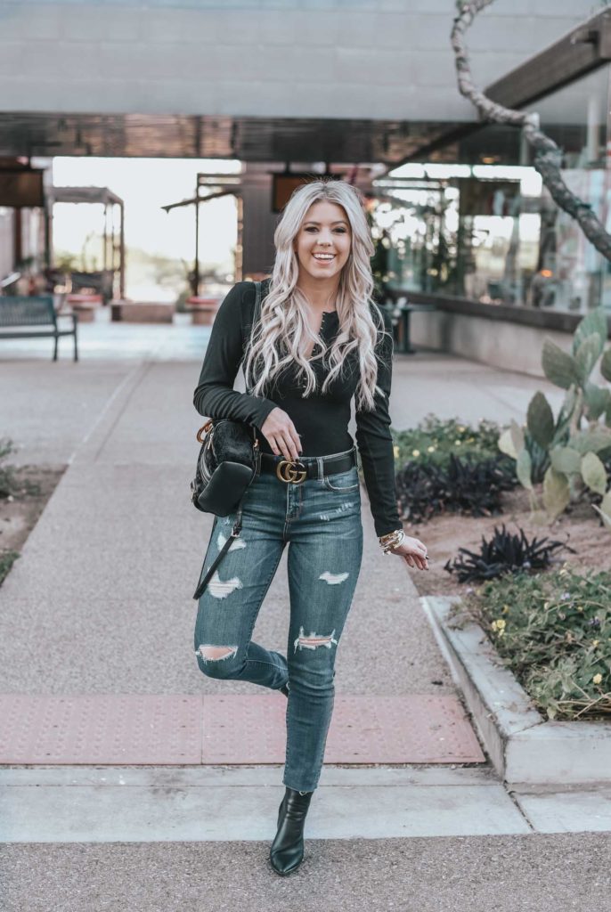 Erin Elizabeth of Wink and a Twirl rings in the New Year with this casual and chic Lulus look