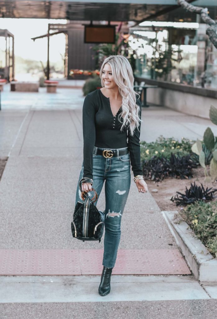 Erin Elizabeth of Wink and a Twirl rings in the New Year with this casual and chic Lulus look