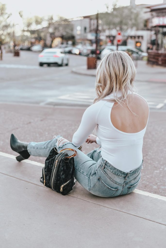 Erin Elizabeth of Wink and a Twirl shares the cutest casual denim look from Lulus 