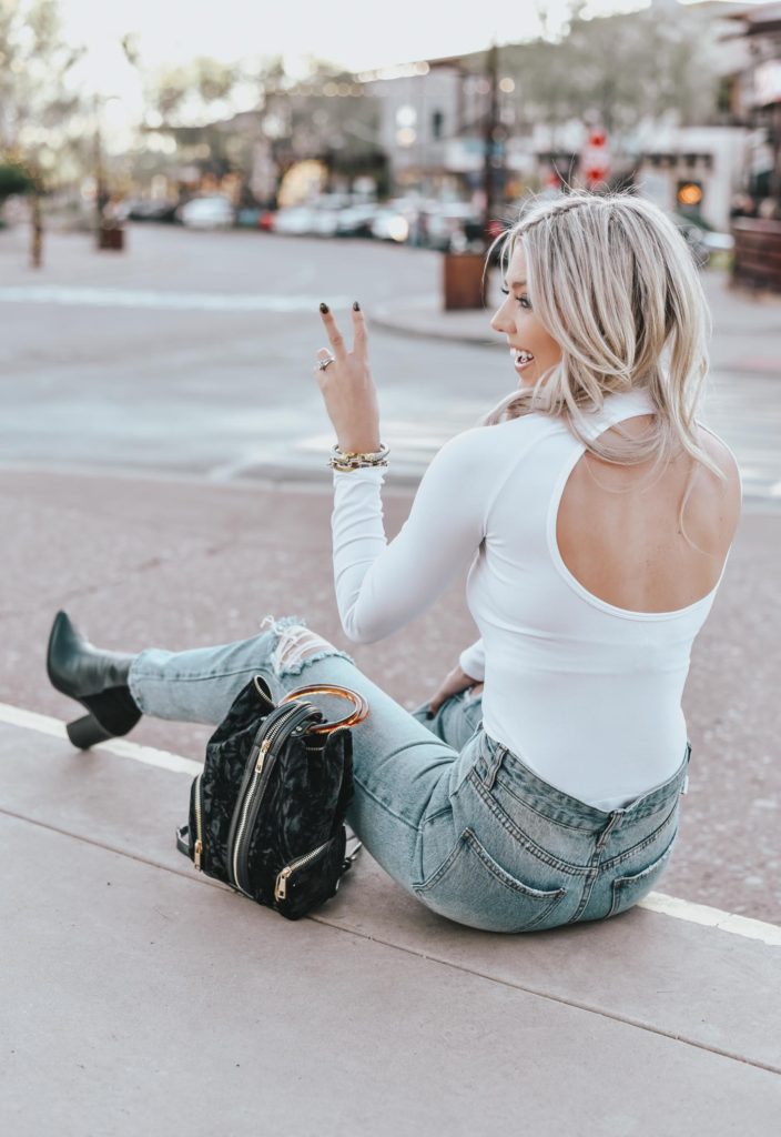 Erin Elizabeth of Wink and a Twirl shares the cutest casual denim look from Lulus 