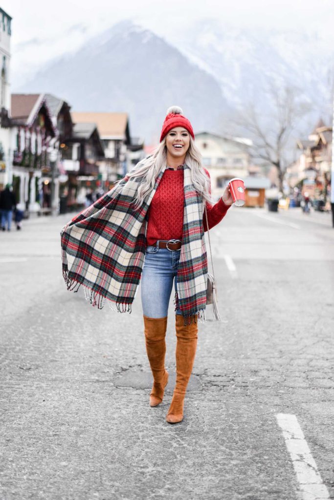 Erin Elizabeth of Wink and a Twirl shares the perfect casual holiday look from Abercrombie on her recent trip to Leavenworth, Washington