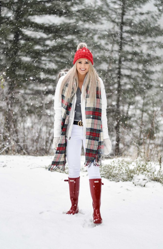 Erin Elizabeth of Wink and a Twirl shares her favorite winter items needed for the cold and snow!