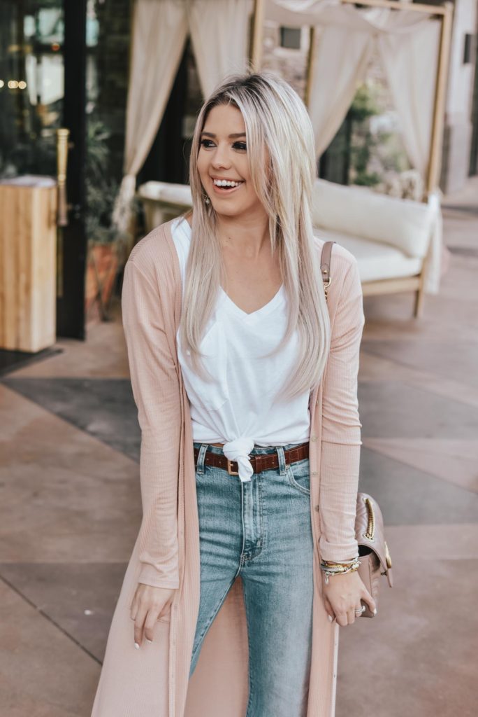 Erin Elizabeth of Wink and a Twirl shares the perfect 70s inspired look from Lulus