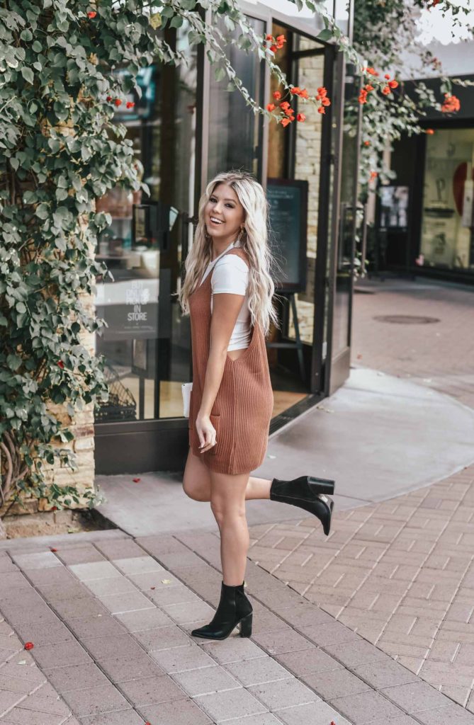 Erin Elizabeth of Wink and a Twirl shares the perfect sweater dress jumper and white tee look from Lulus!