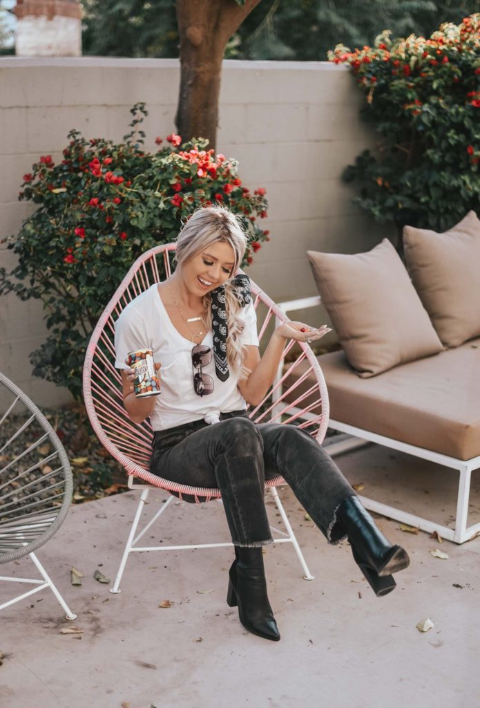 Erin Elizabeth of Wink and a Twirl shares her overall experience at her staycation at the Graduate Hotel Tempe in Tempe, Arizona 