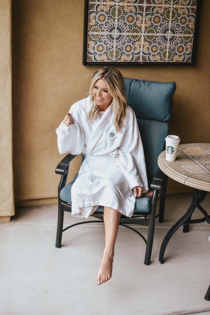 Erin Elizabeth of Wink and a Twirl shares her and her husbands wedding reunion weekend at the Omni Resort and Spa at Montelucia in Scottsdale, Arizona