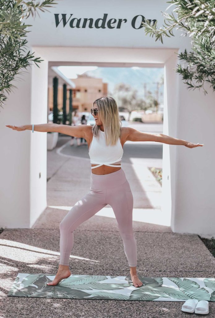 Erin Elizabeth of Wink and a Twirl shares her Amazon fitness look for her weekend at Vikara 3 Epic Days Yoga and Fitness Party at the Hotel Adeline in Scottsdale, Arizona 